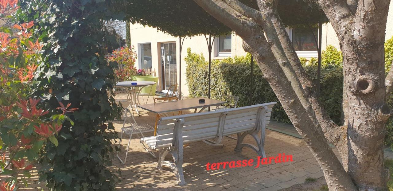 Kyriad Direct Arpajon Exterior photo